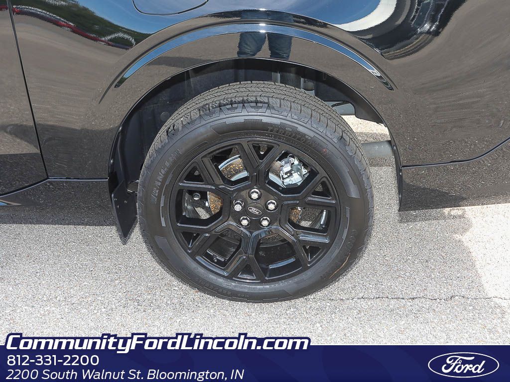 2025 Ford Maverick Lariat photo 3