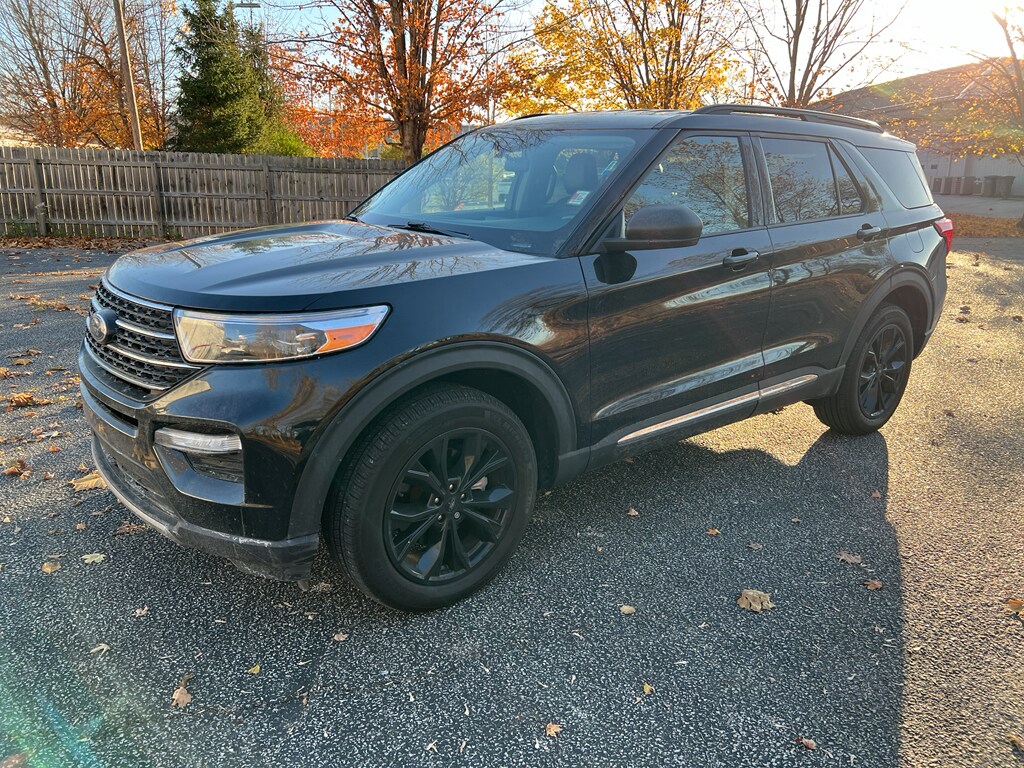 2022 Ford Explorer XLT photo 3