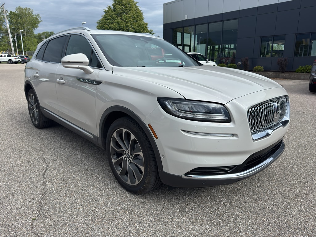 2023 Lincoln Nautilus Reserve FWD's photo