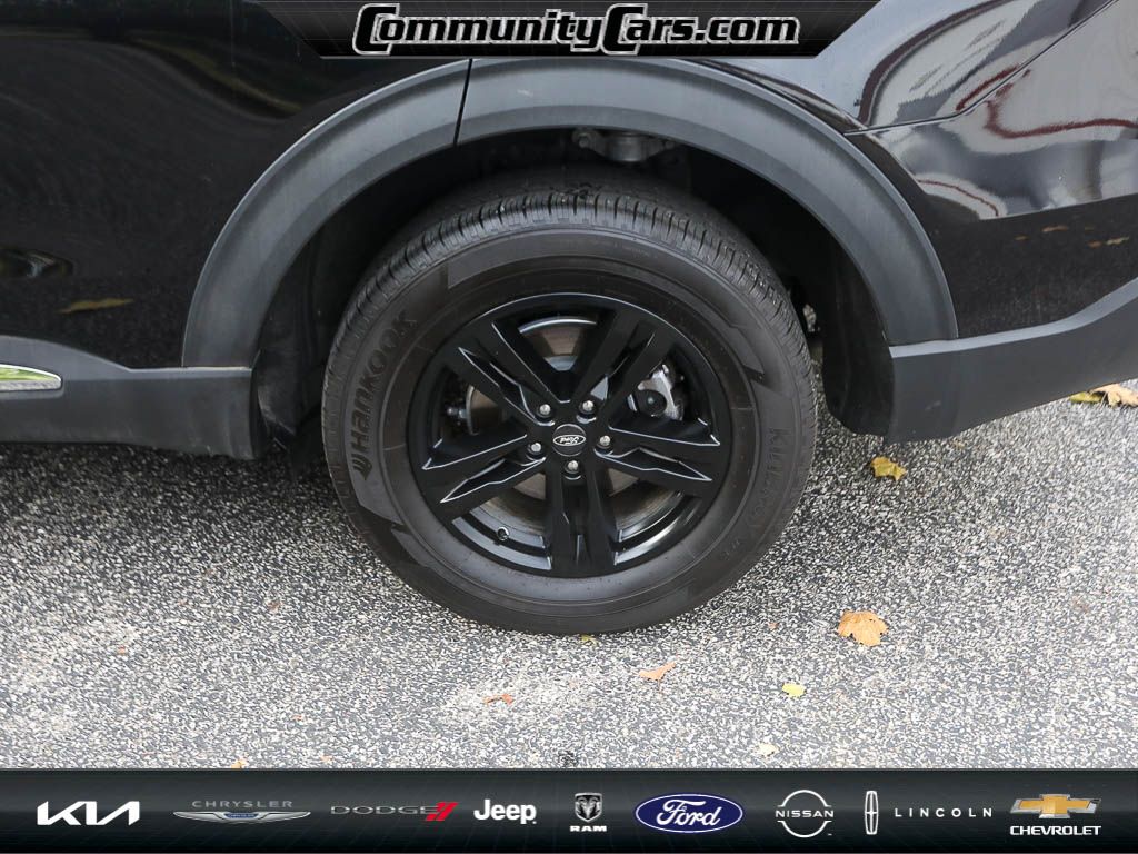 2023 Ford Explorer XLT photo 4