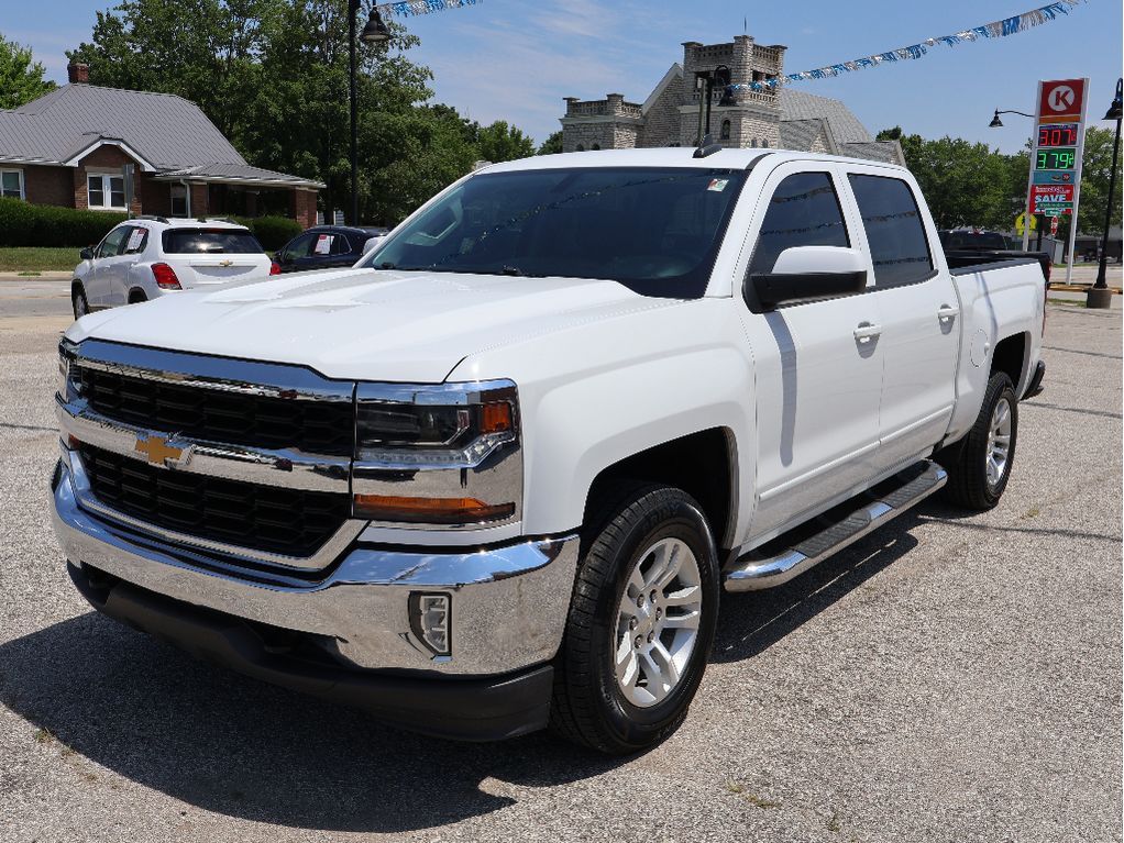 2018 Chevrolet Silverado 1500 LT photo 4