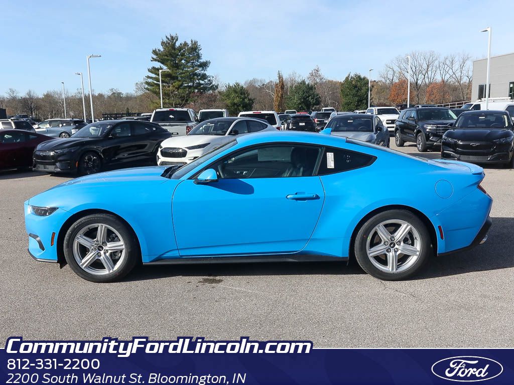 2026 Ford Mustang EcoBoost Premium photo 2