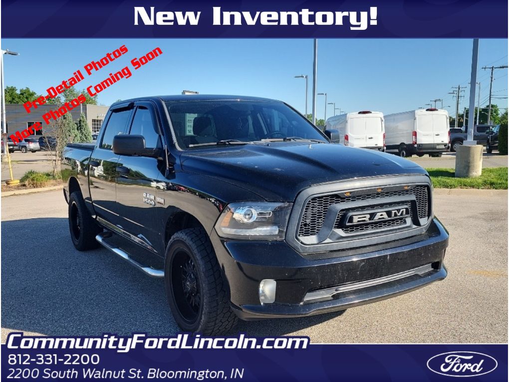 2015 RAM 1500 Express 4x4 Crew Cab's photo