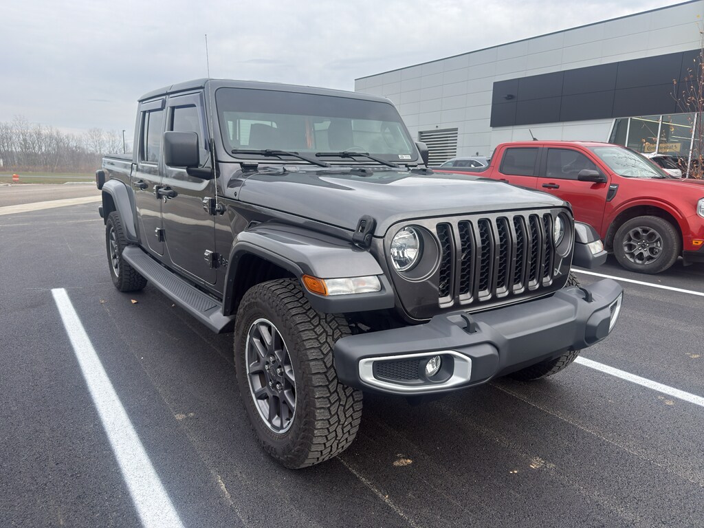 2020 Jeep Gladiator Altitude photo 3