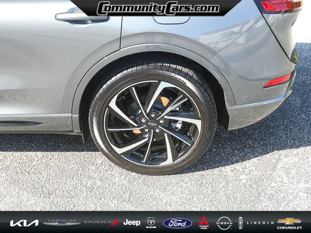 2024 Lincoln Corsair Grand Touring photo 4