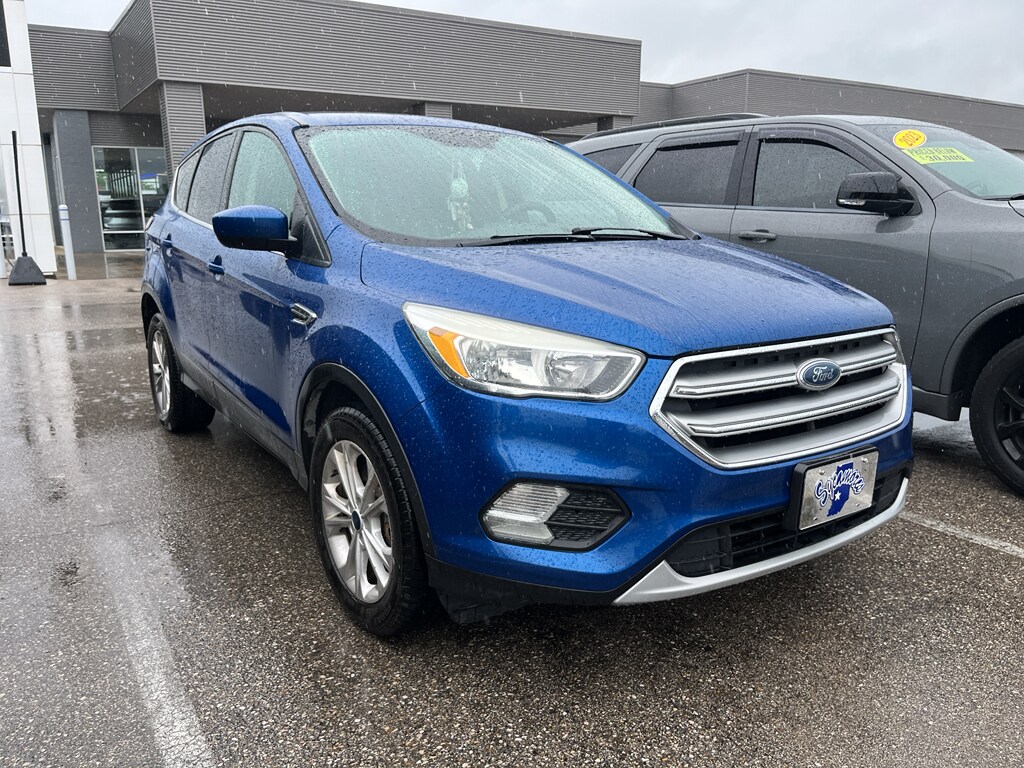 Used 2017 Ford Escape SE Sport Utility