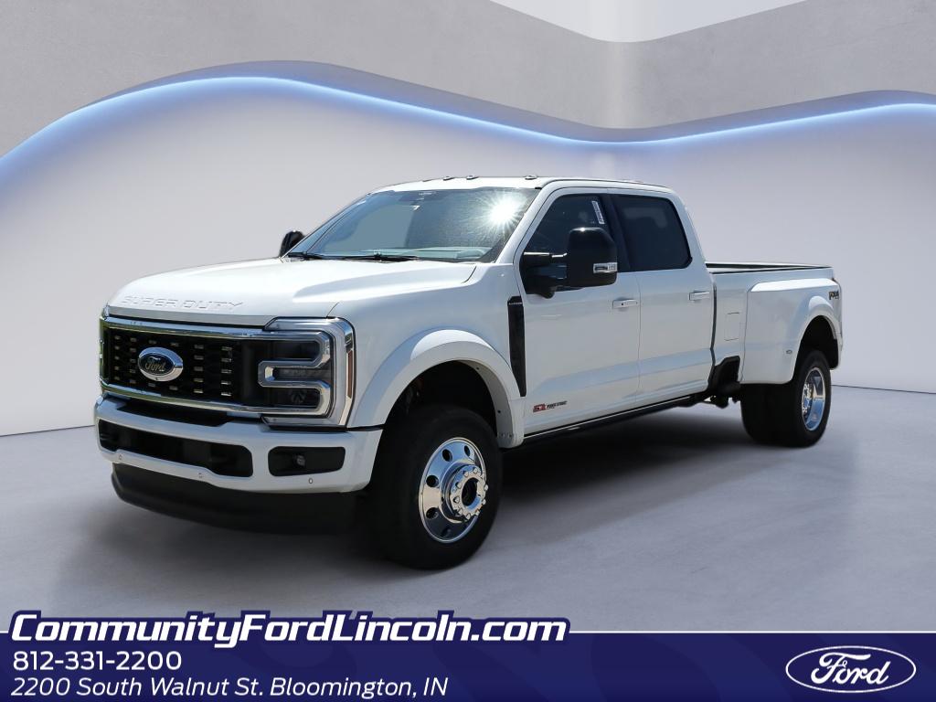 2026 Ford F-450 Platinum 4x4 Crew Cab 8' Box DRW's photo