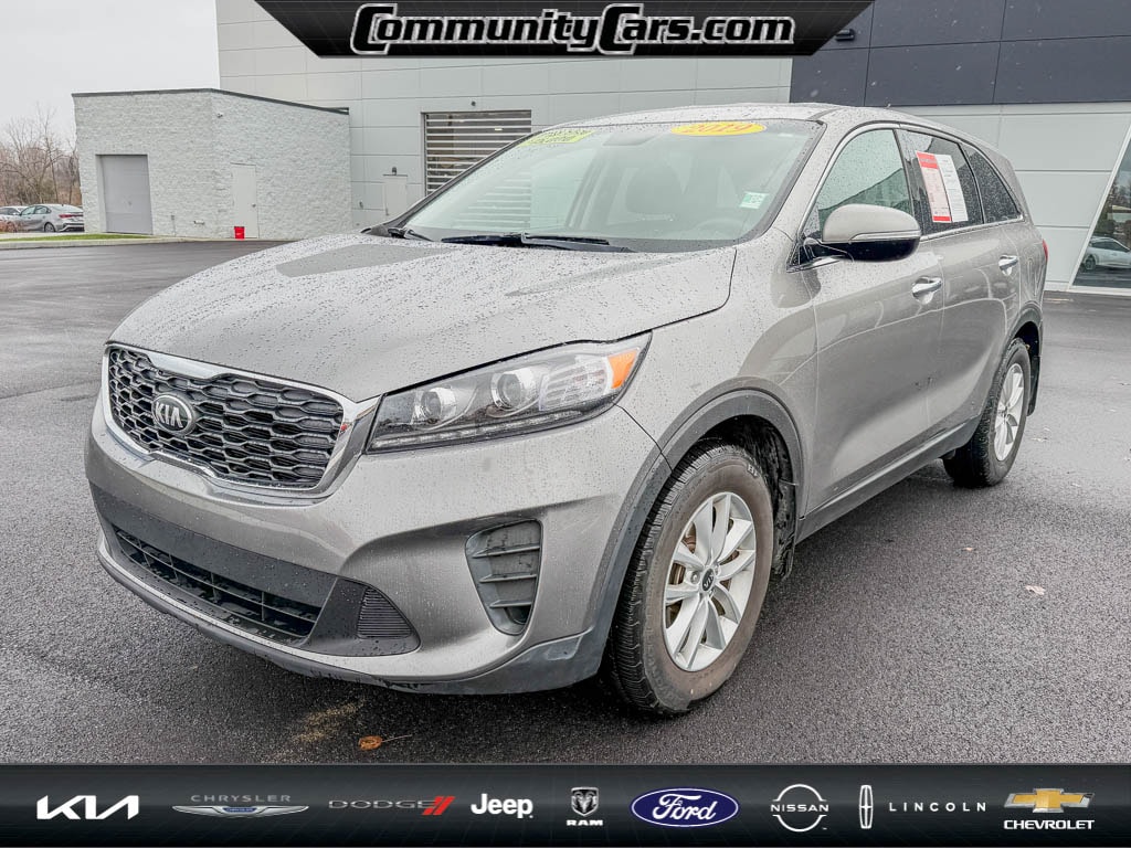 Used 2019 Kia Sorento LX with VIN 5XYPG4A34KG436647 for sale in Bloomington, IN