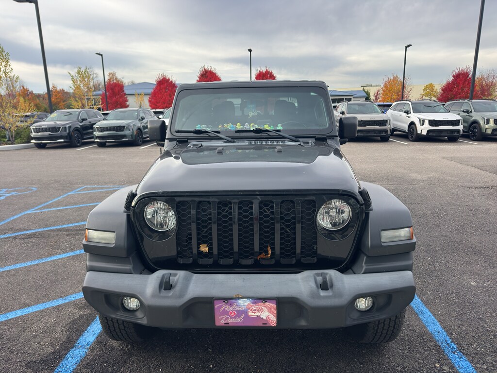 2020 Jeep Gladiator Sport S photo 4