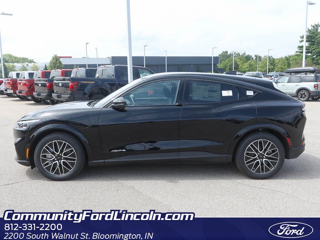 2025 Ford Mustang Mach-E Premium photo 3
