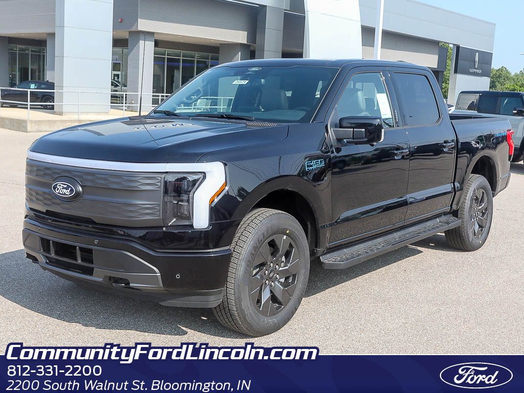 2025 Ford F-150 Lightning Lariat's photo