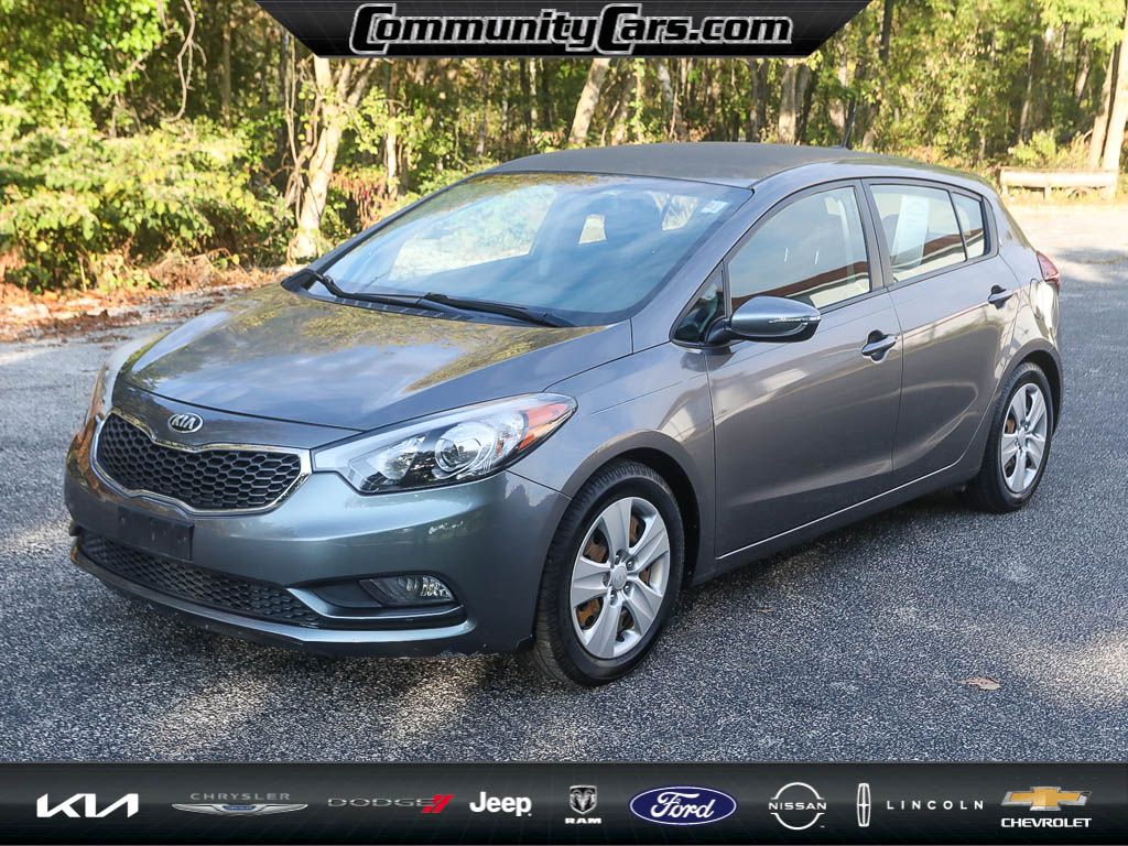 Used 2016 Kia Forte5 LX with VIN KNAFK5A89G5547249 for sale in Bloomington, IN