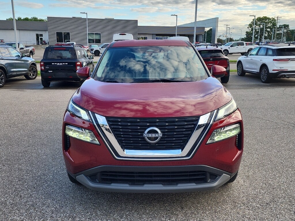 Used 2023 Nissan Rogue SV Wagon