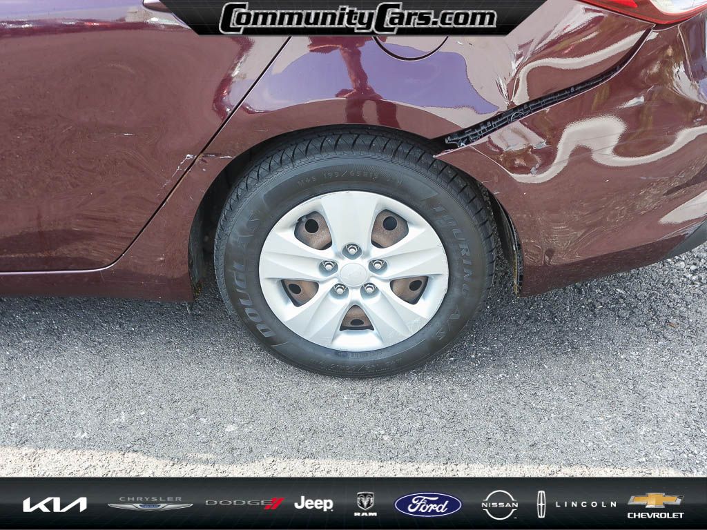2018 Kia Forte LX Base photo 4