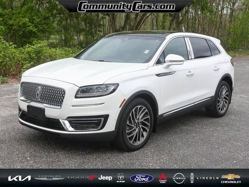 Used 2020 Lincoln Nautilus Reserve with VIN 2LMPJ8K92LBL26326 for sale in Bloomington, IN