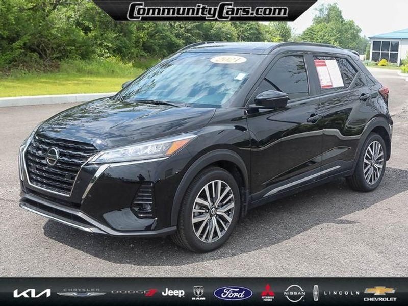 Used 2021 Nissan Kicks SR with VIN 3N1CP5DV9ML497024 for sale in Bloomington, IN