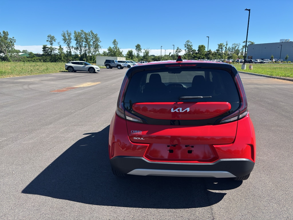 Used 2023 Kia Soul LX Hatchback