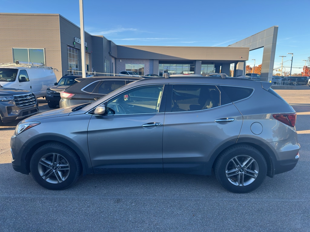 Used 2018 Hyundai Santa Fe Sport with VIN 5NMZU3LB2JH076735 for sale in Bloomington, IN