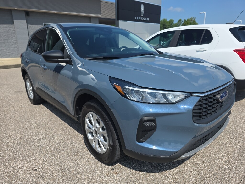 Used 2024 Ford Escape Active Wagon