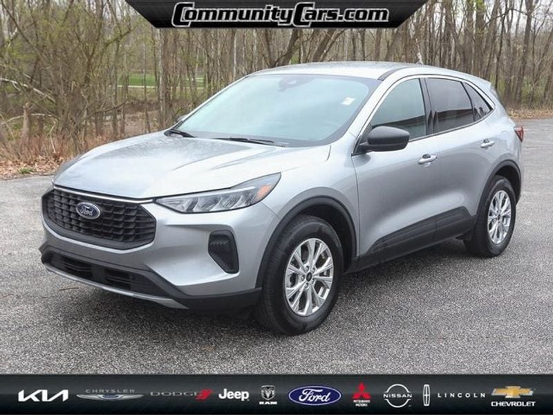 Used 2024 Ford Escape Active with VIN 1FMCU9GN5RUA35285 for sale in Bloomington, IN