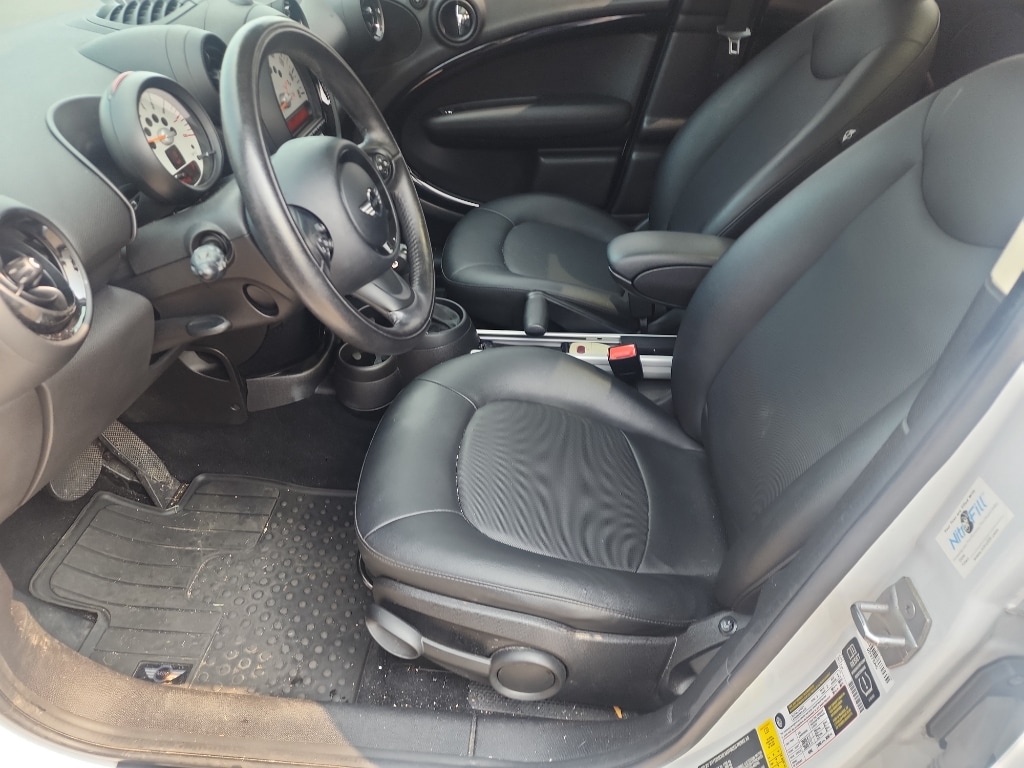 Used 2013 MINI Countryman Countryman with VIN WMWZB3C58DWM07638 for sale in Bloomington, IN