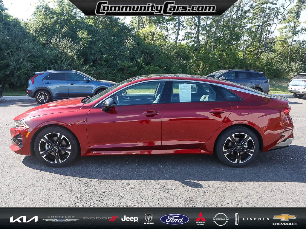 2023 Kia K5 GT-Line photo 3