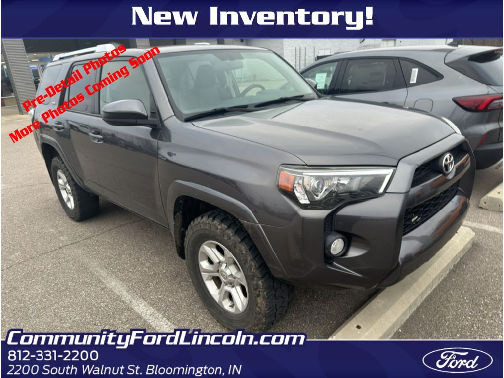 2018 Toyota 4Runner SR5's photo