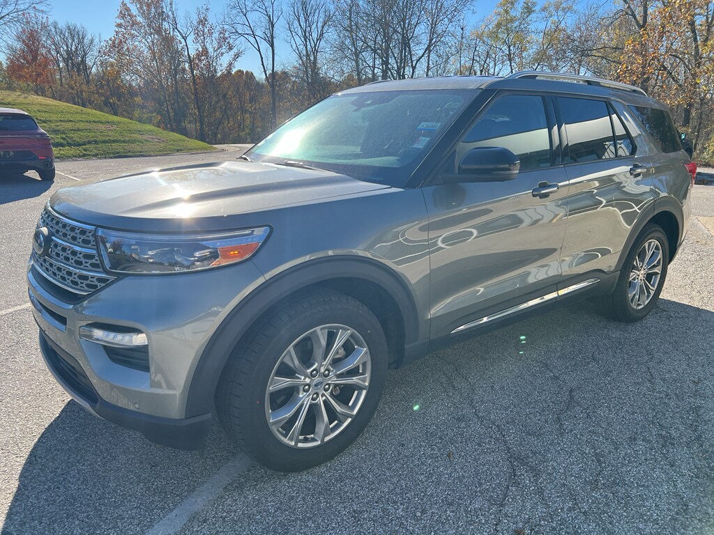 2020 Ford Explorer Limited photo 2