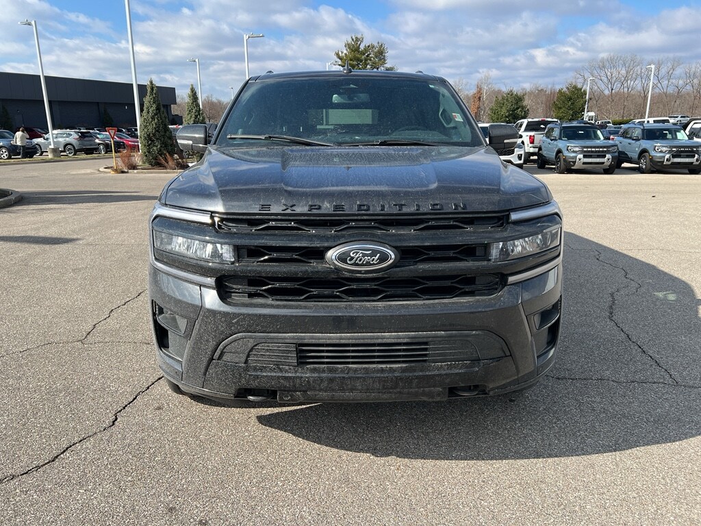 Used 2022 Ford Expedition MAX Limited Sport Utility