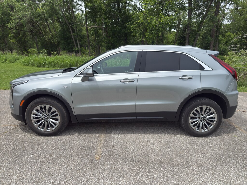 Used 2024 Cadillac XT4 FWD Premium Luxury Sport Utility