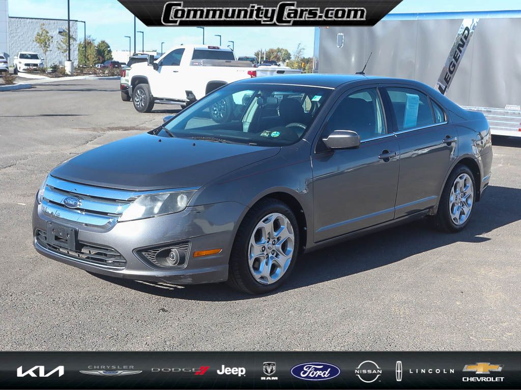 2010 Ford Fusion SE photo 2