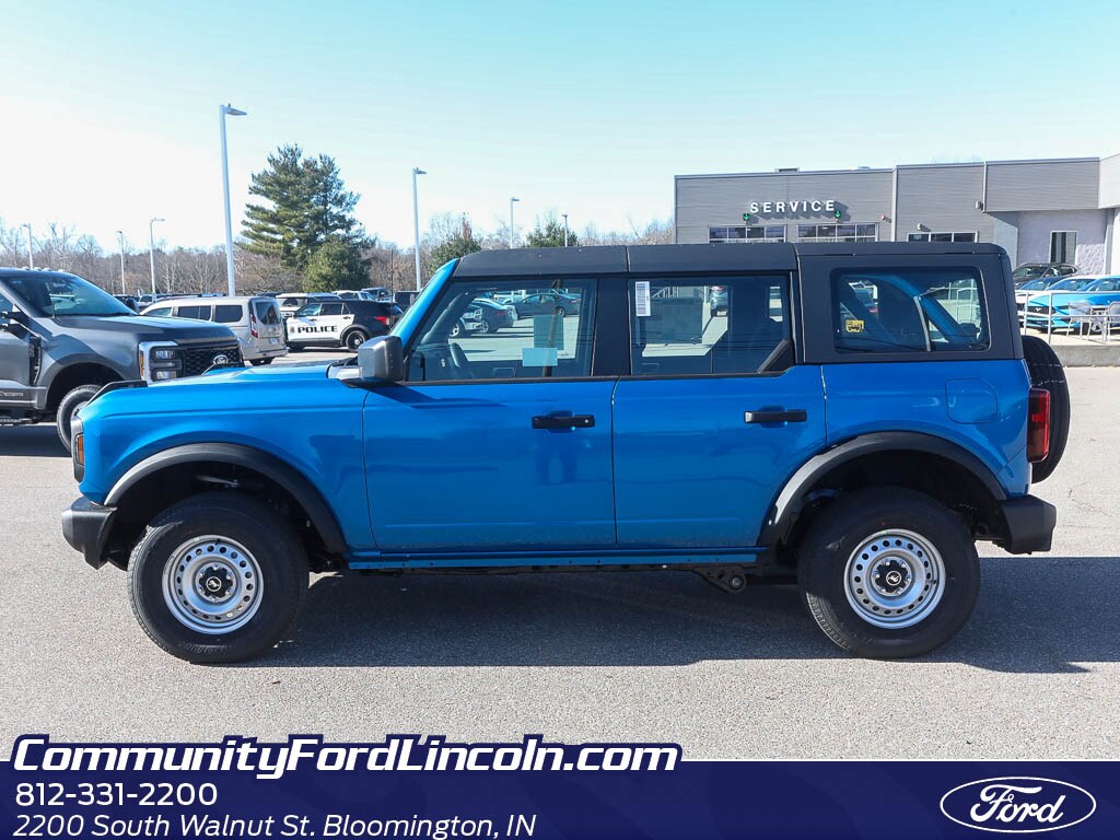 2025 Ford Bronco 4-Door Base - Photo 3