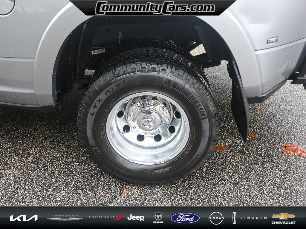 2019 Ram 3500 Laramie photo 4