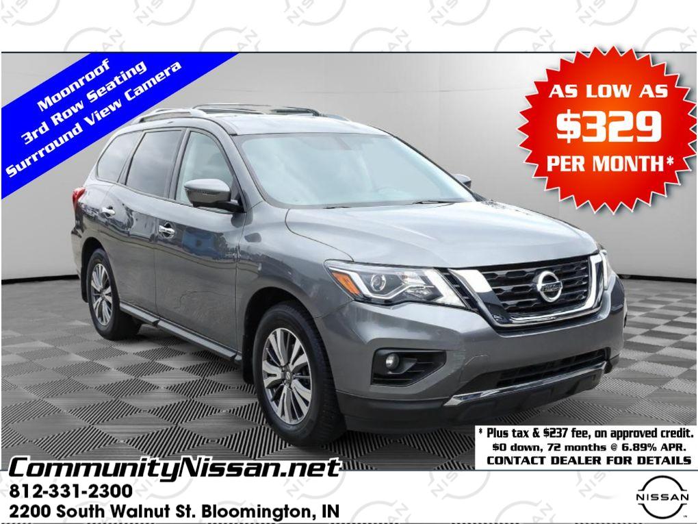 2019 Nissan Pathfinder SL 4WD's photo
