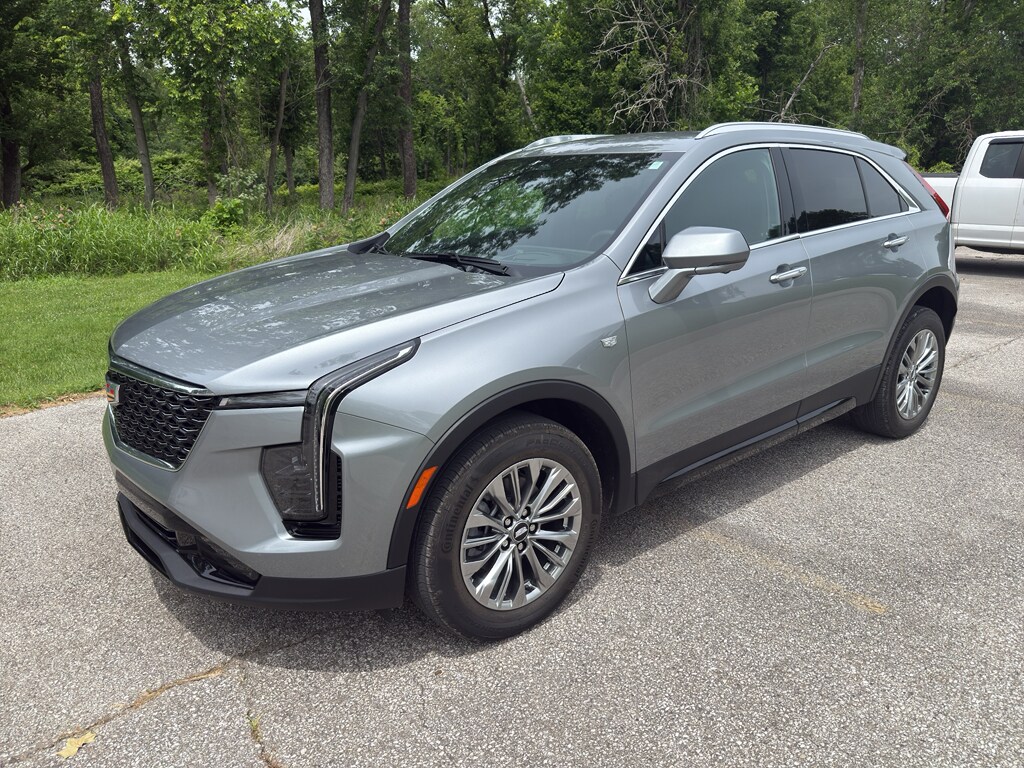 Used 2024 Cadillac XT4 FWD Premium Luxury Sport Utility
