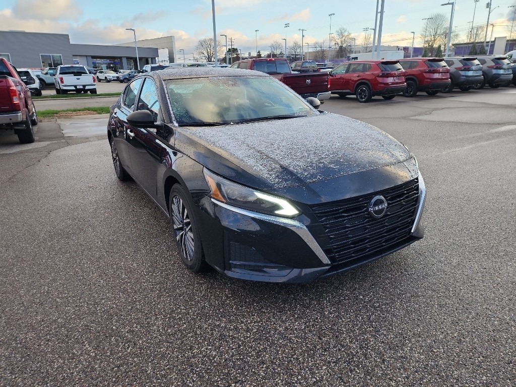 2024 Nissan Altima SV