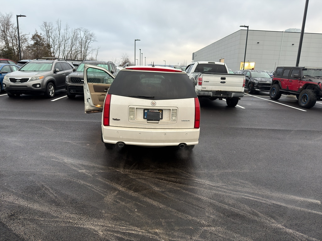 2006 Cadillac SRX Base's photo
