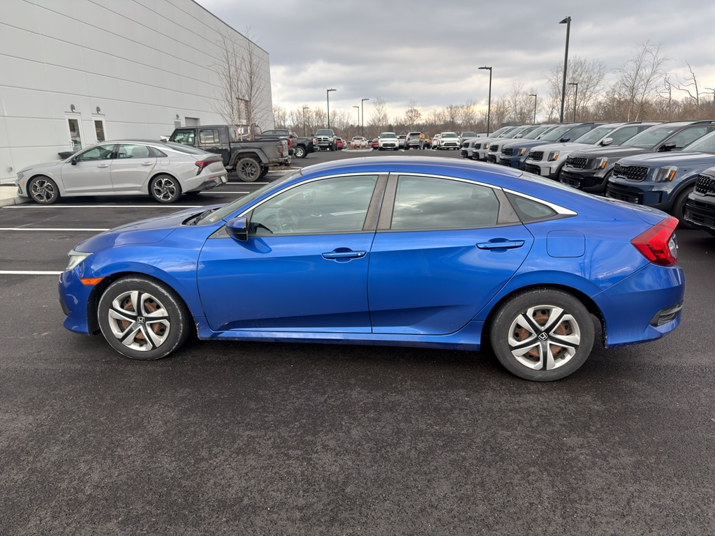 2016 Honda Civic LX's photo