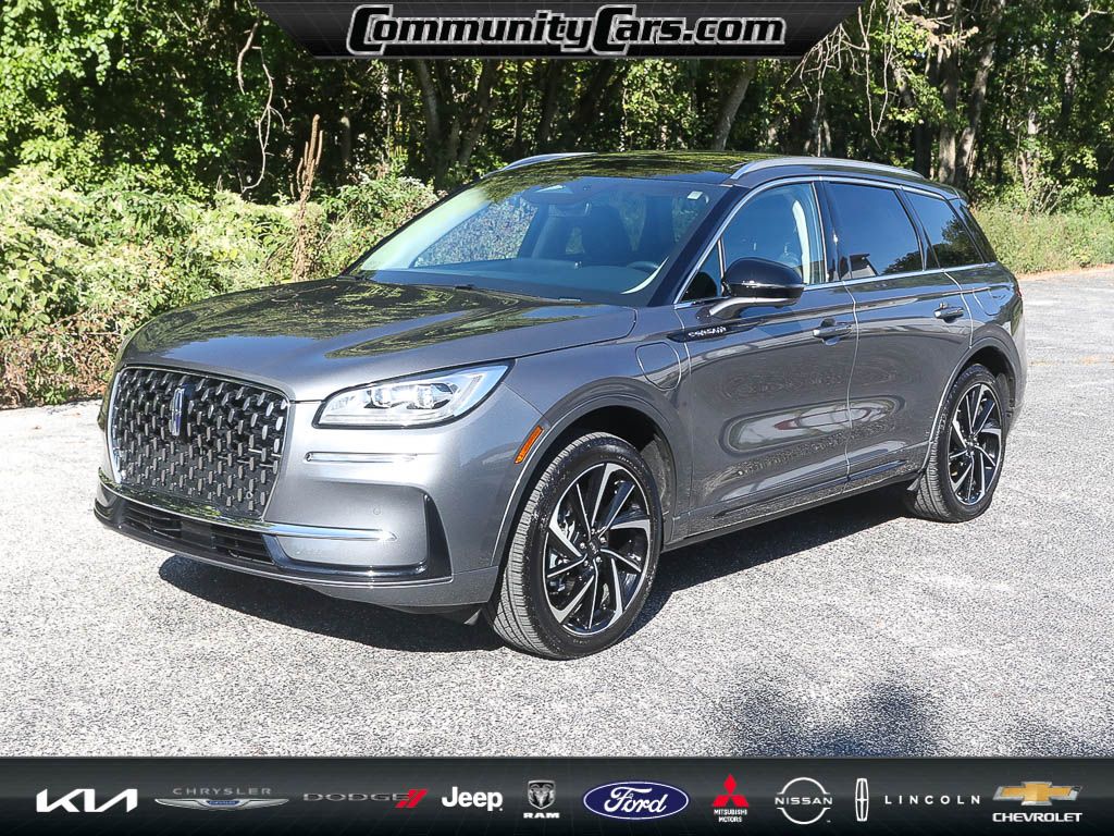 2024 Lincoln Corsair Grand Touring photo 2