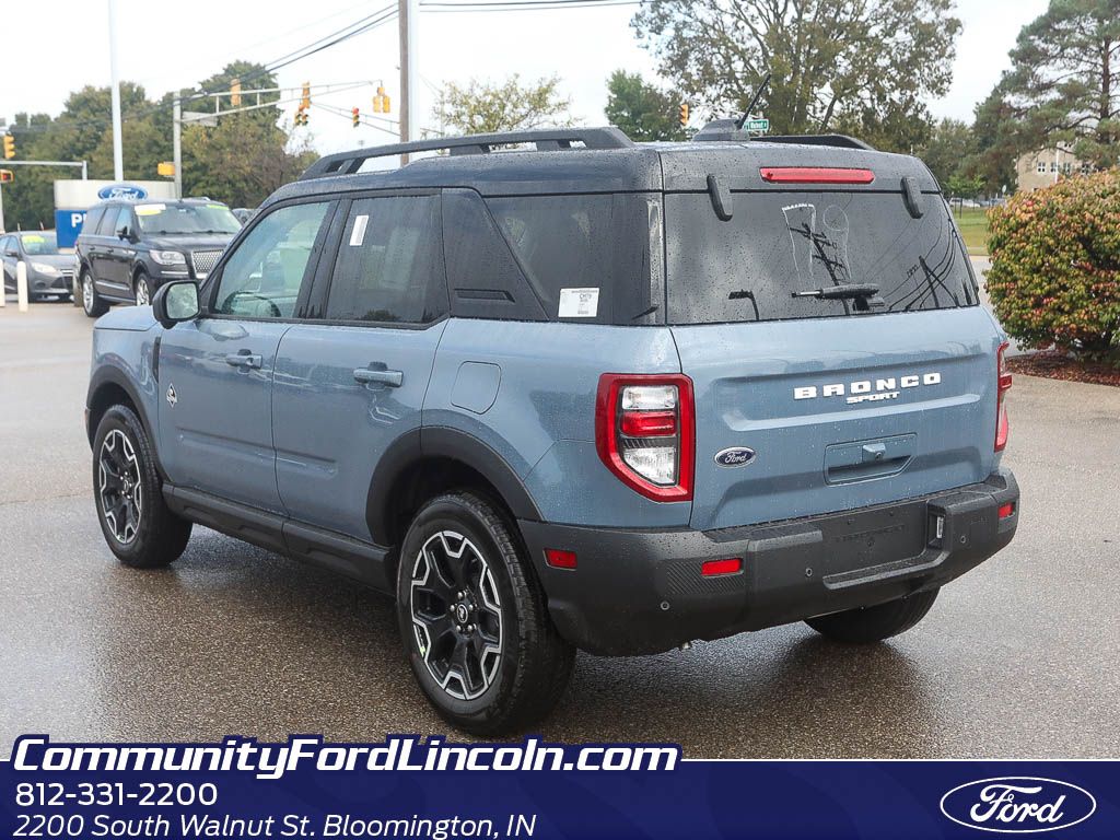 2025 Ford Bronco Sport Outer Banks photo 4
