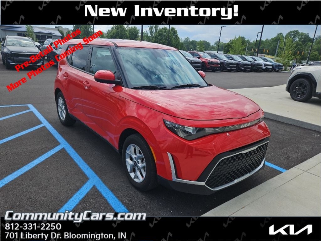 2024 Kia Soul 2.0L S IVT's photo