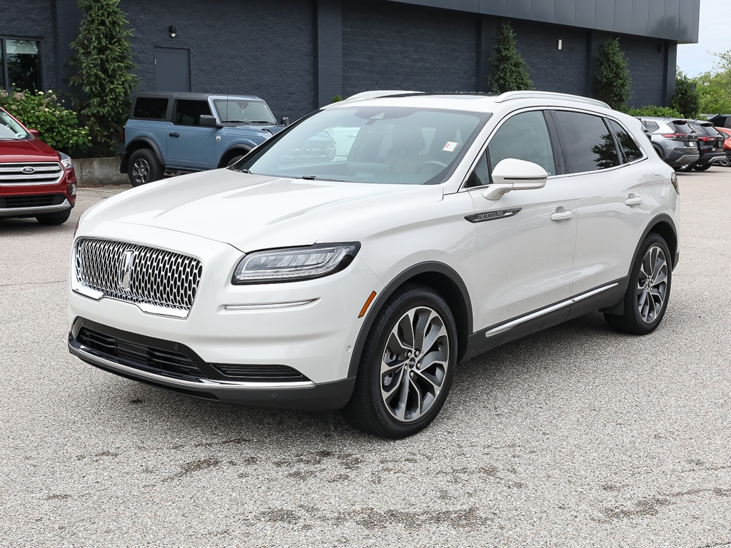 2023 Lincoln Nautilus Reserve FWD's photo