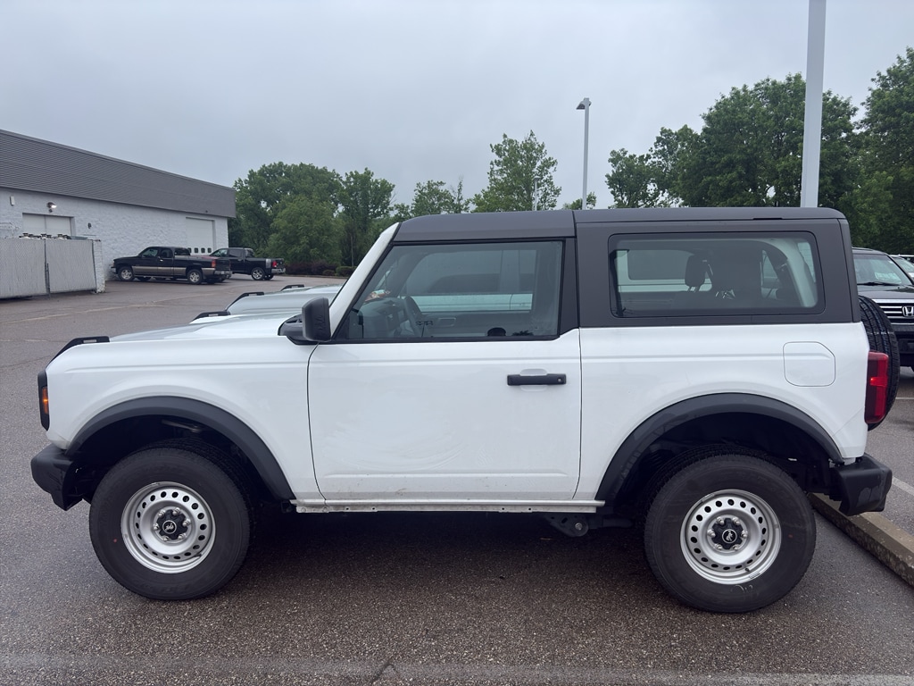 2025 Ford Bronco Base 4x4's photo
