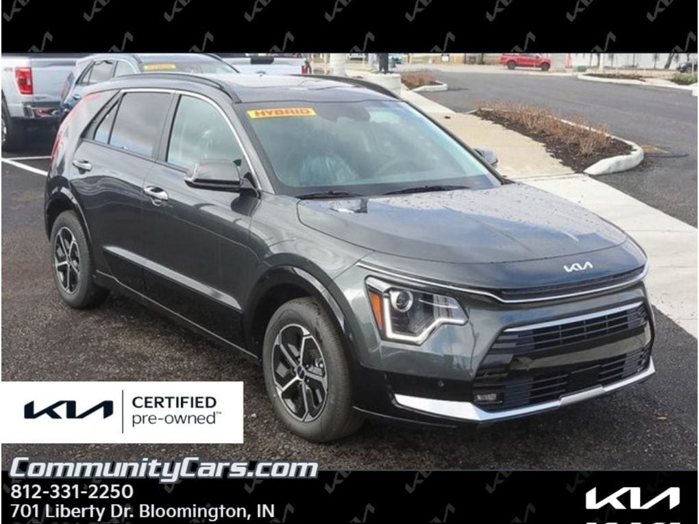 2025 Kia Niro SX's photo