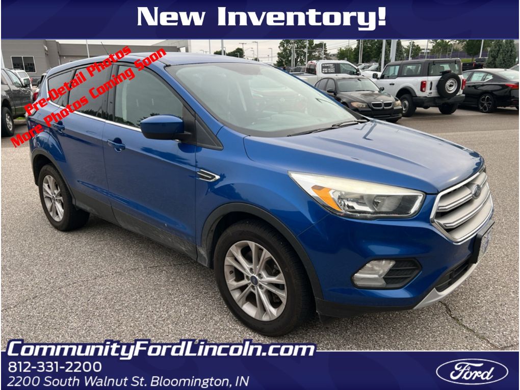 2017 Ford Escape SE's photo