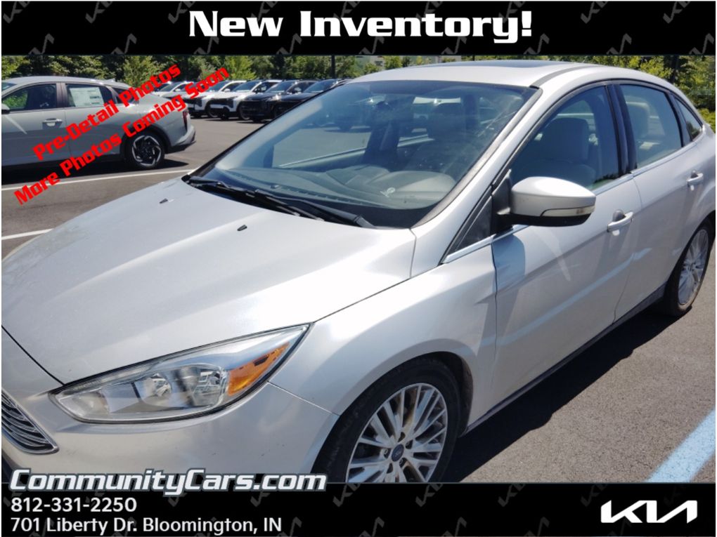 2018 Ford Focus Sedan Titanium's photo