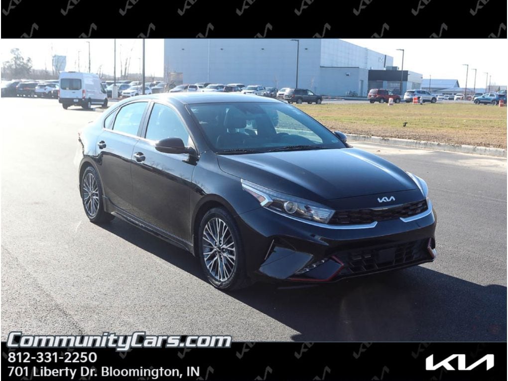 2022 Kia Forte GT-LINE's photo