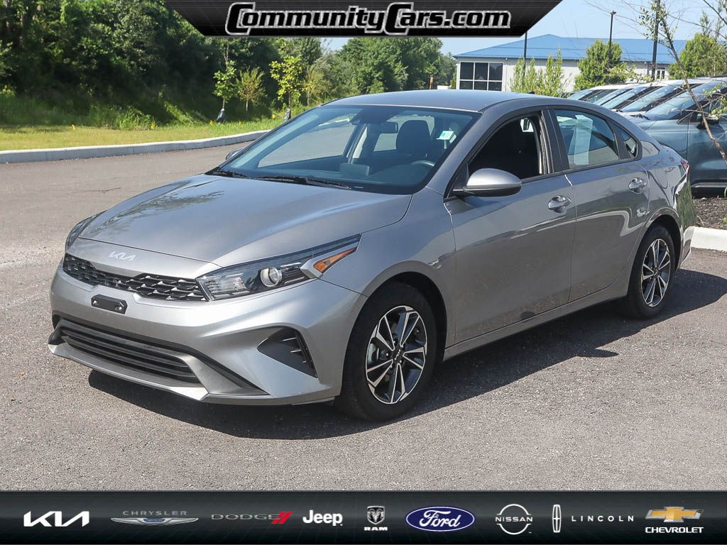 Certified 2024 Kia Forte LXS with VIN 3KPF24AD6RE789966 for sale in Bloomington, IN