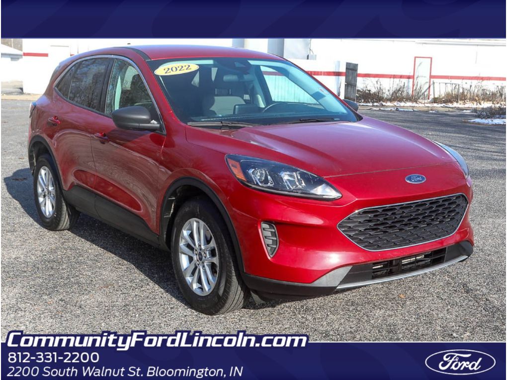 2022 Ford Escape SE's photo