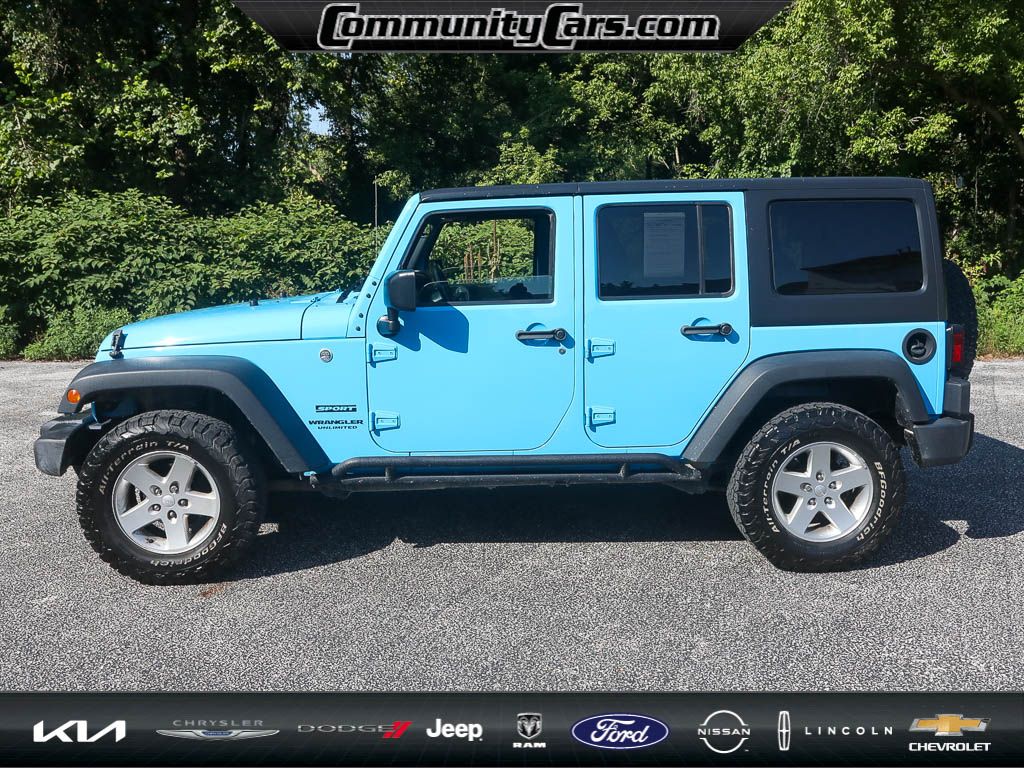 2017 Jeep Wrangler Unlimited Sport photo 3